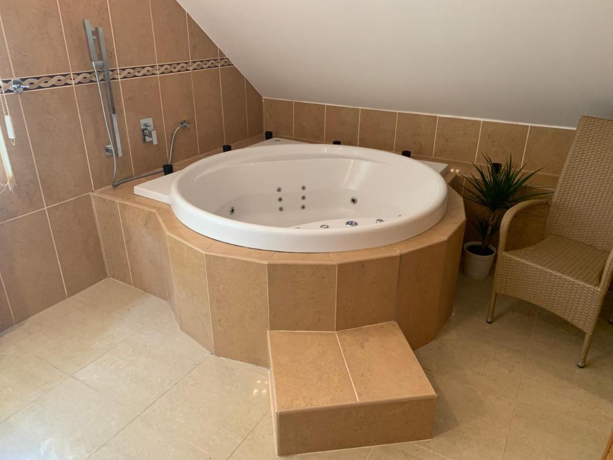 Apartmany City 2 Ostrava Luaran gambar